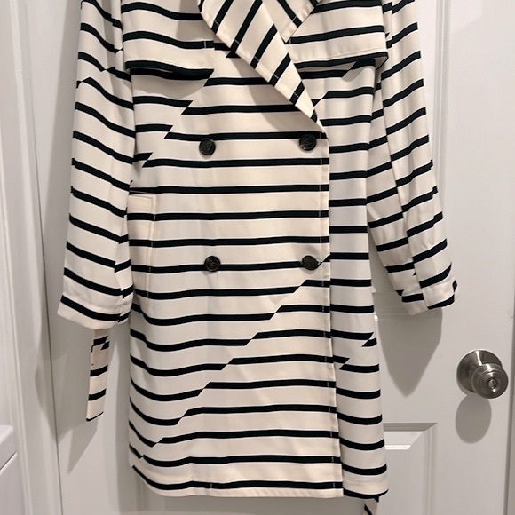Madewell Parcel Stripe Trench Coat - Picture 9 of 12